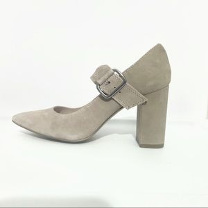 Size 7.5 Tommy Hilfiger suede block heels